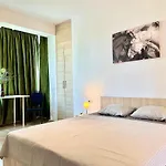 ゲストハウス Casa Dima